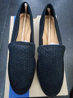 Clarks Trish Cove Black Suede Loafers